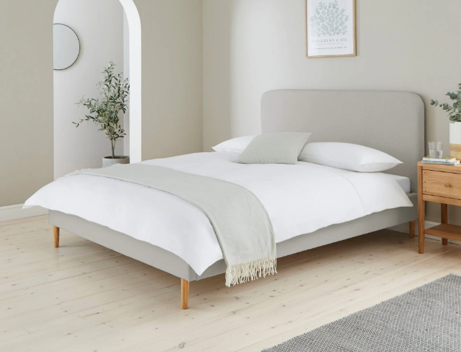 Modern Minimalist Upholstered Bed