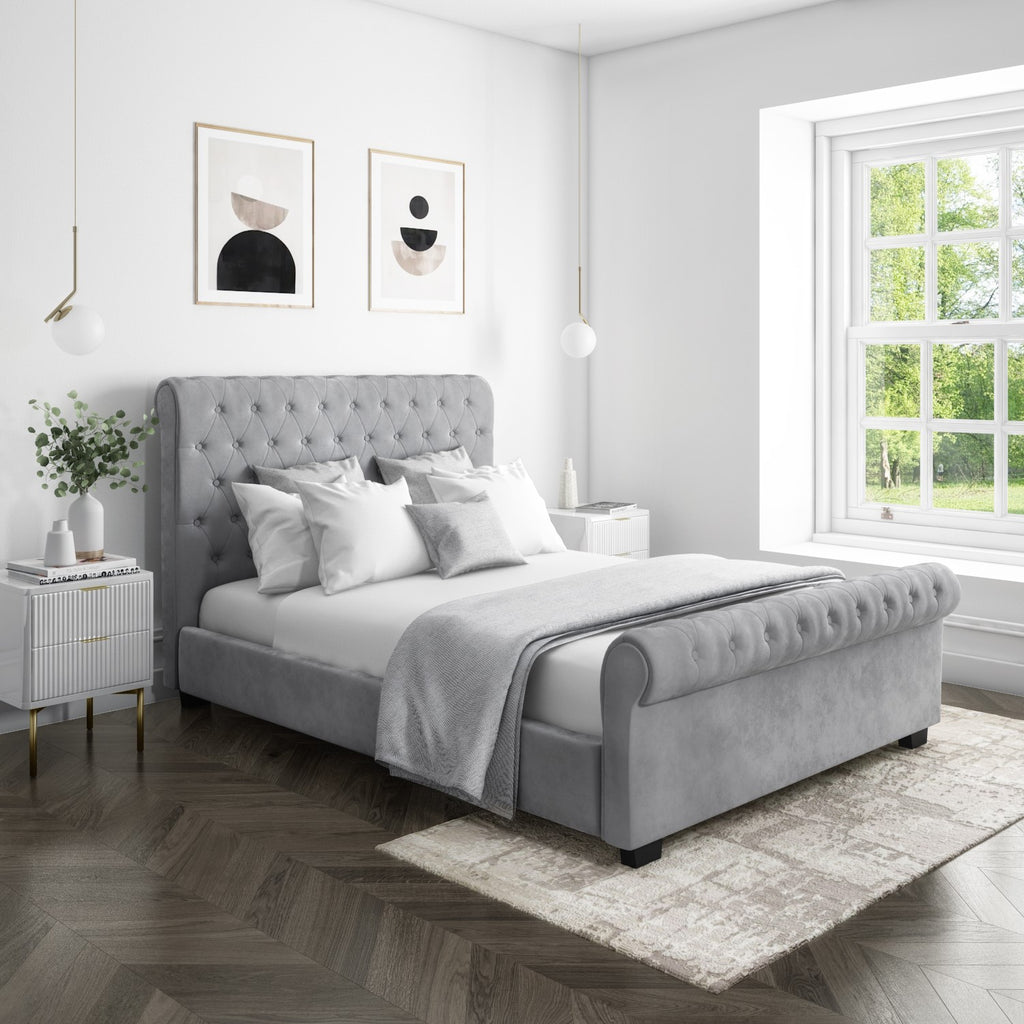 Elegant Tufted Upholstered Bed Frame