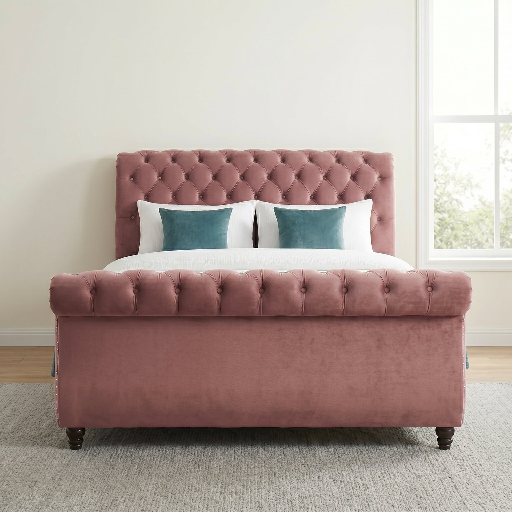 Luxurious Tufted Velvet Upholstered Bed